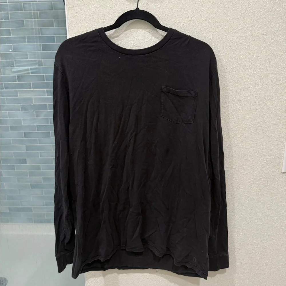 Men’s The North Face Long Sleeve Pocket T-Shirt - Black